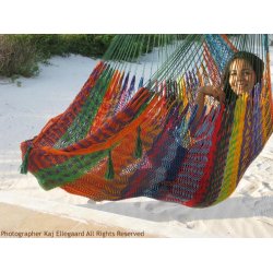 Mehrfarbige Hngesitze aus grossem Netzgewebe